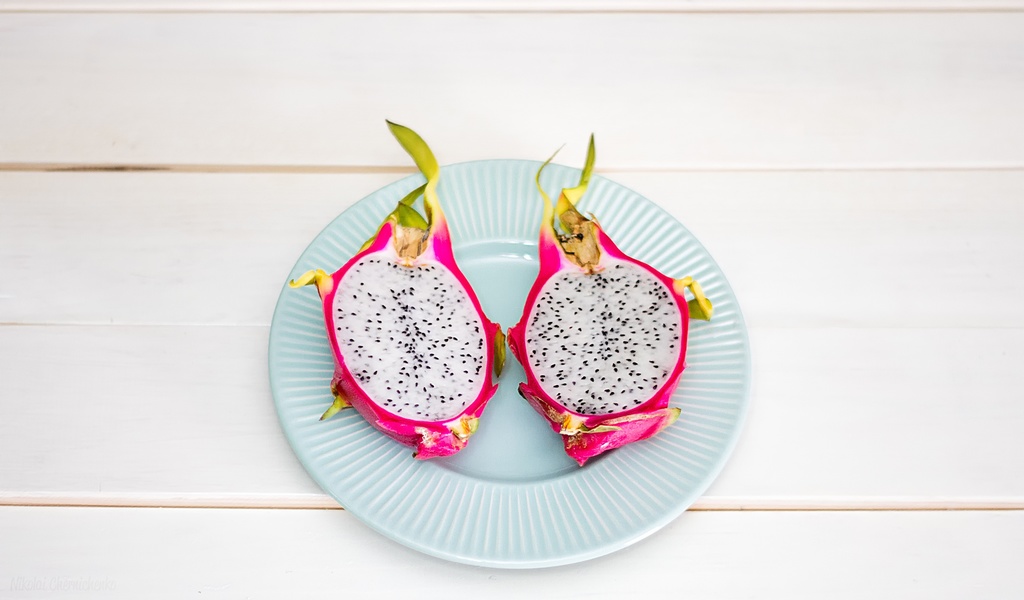 table-fruit-food-plate-dragon-fruit-art-35873-pxhere.com